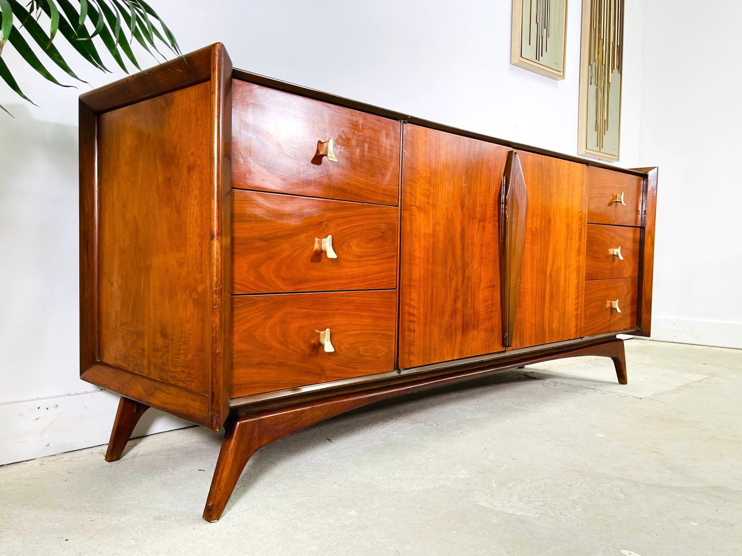 Mid-Century Modern Walnut Dresser / Credenza by Genova Furniture Co. image 12
