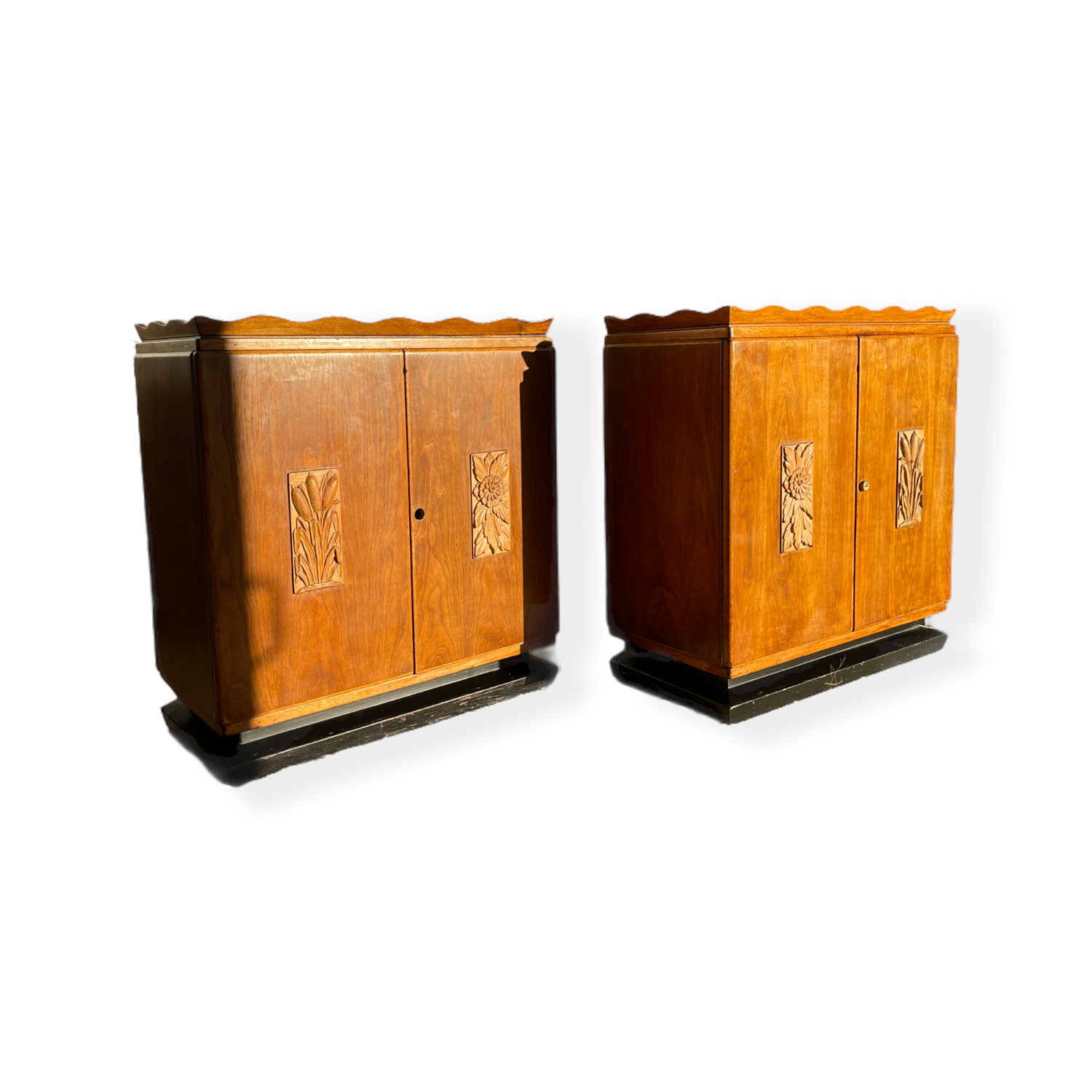 Pair of Art Deco Cabinet image 0