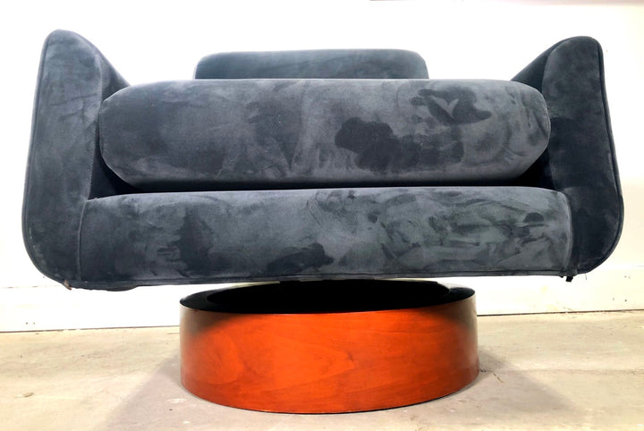Mid-Century Modern Milo Baughman Style Swiveling Barrel Chair image 8