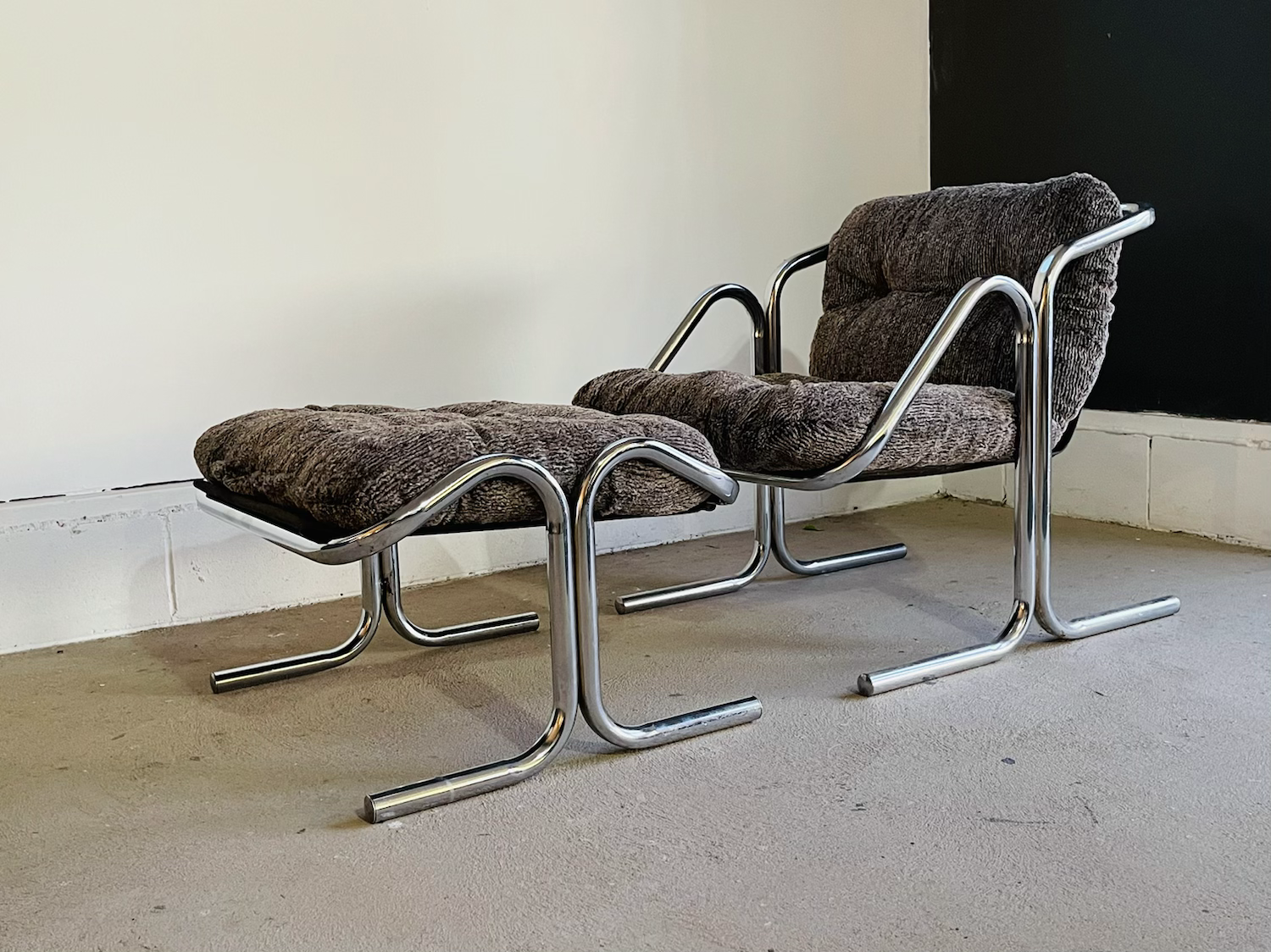 Mid-Century Modern Chrome Lounge Chair & Ottoman by Jerry Johnson for Landes image 5