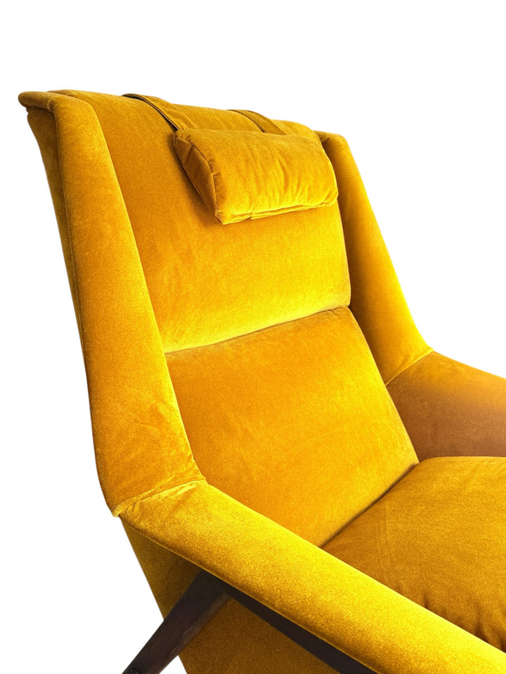 Folke Ohlsson for Dux Lounge Chair - Upper Back Detail