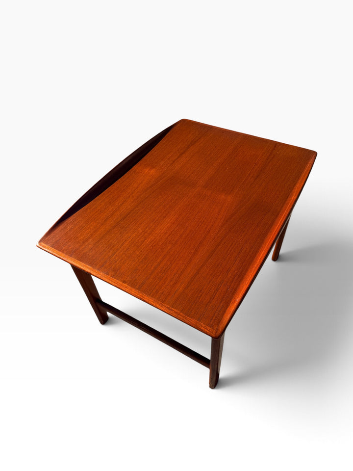 Single Folke Ohlsson teak end table with upturned ends