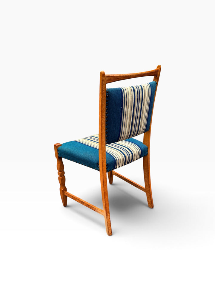 Oak dining chair, side angle showing stretchers