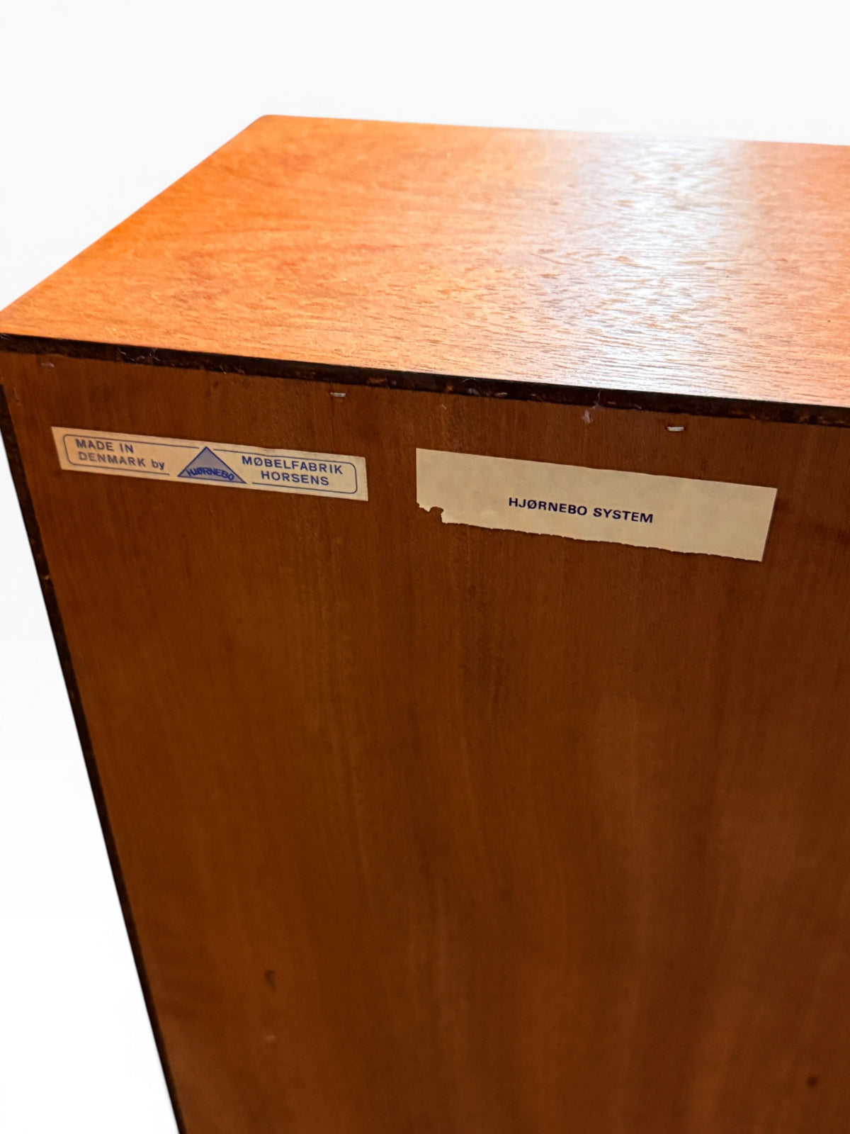 Original Hjørnebo Møbelfabrik Horsens labels on the back