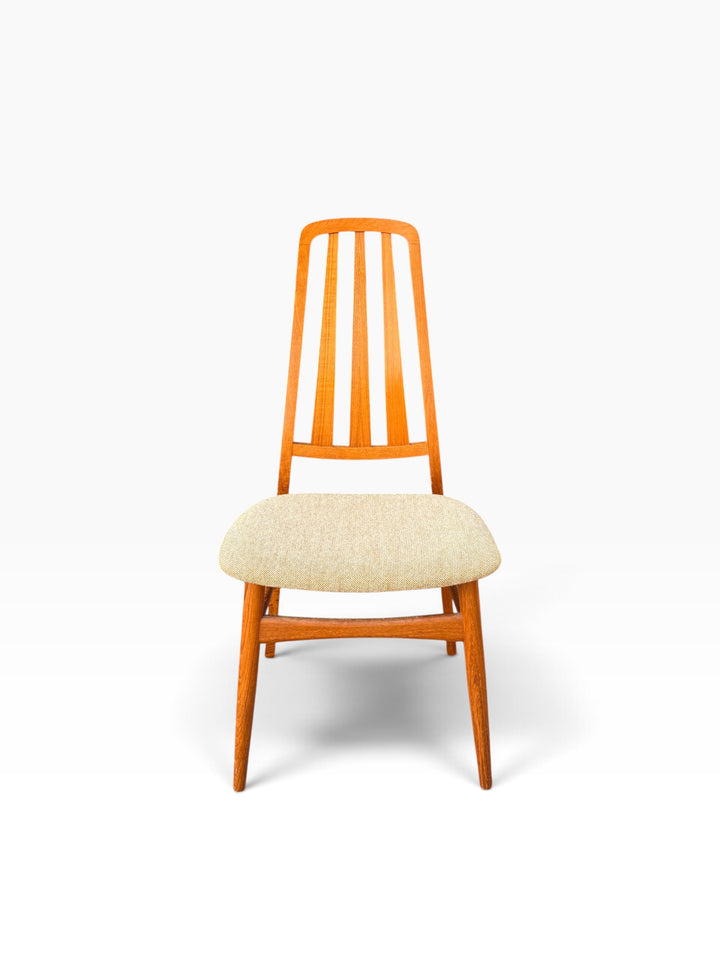 Danish dining chair with Kvadrat Hallingdal seat, front view