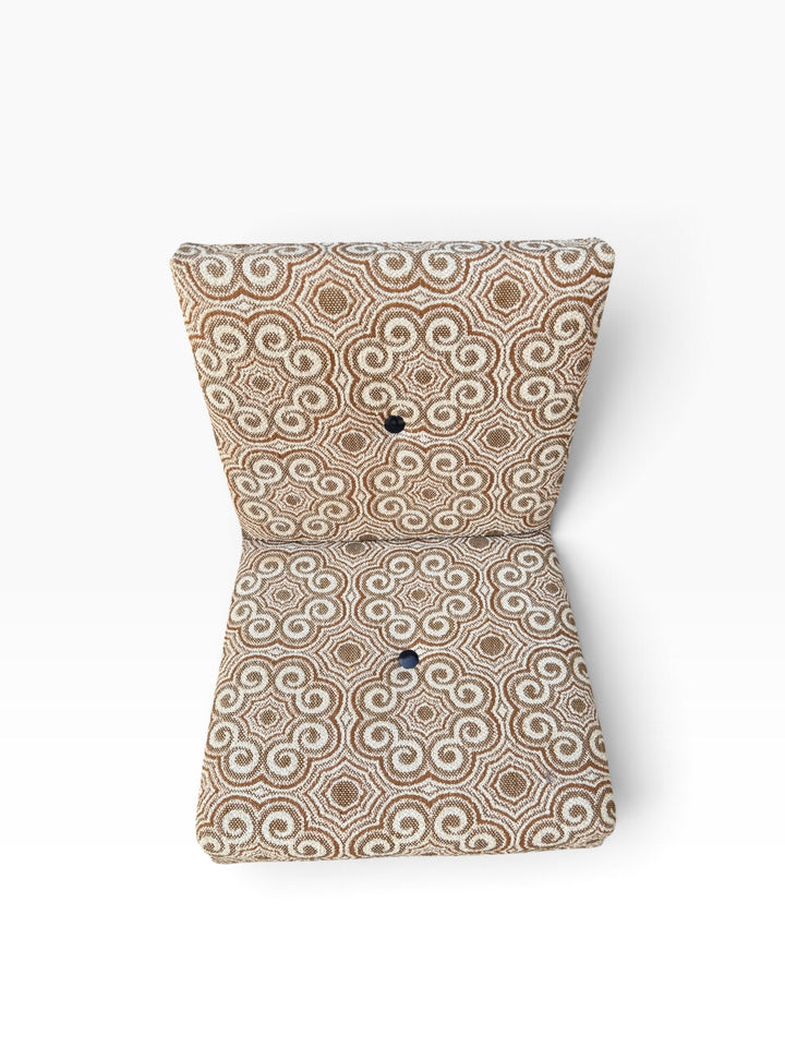 Single slipper chair seat and back from above